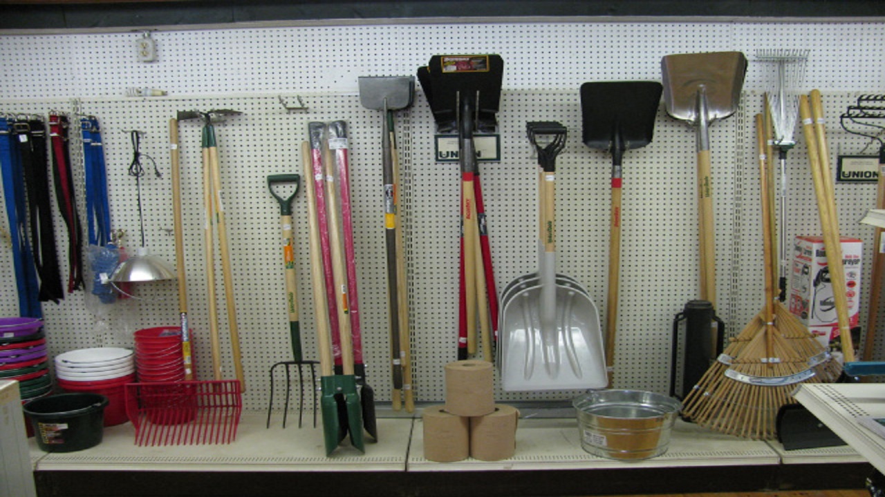 A Comprehensive Guide to Storing and Maintaining Your Chinese Farming Tools Effectively